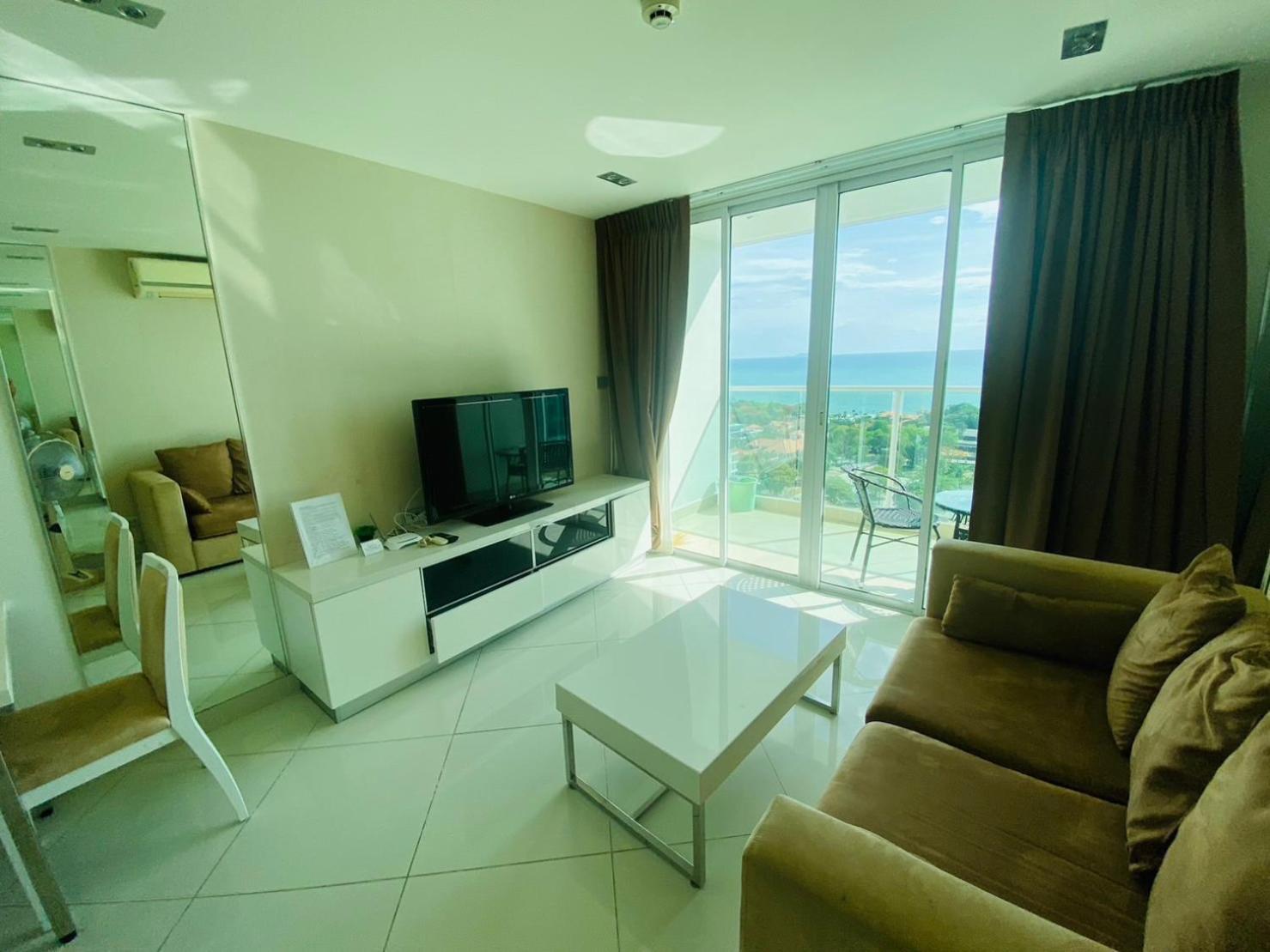 The View Cosy Beach By Pattaya Sunny Rentals Room photo